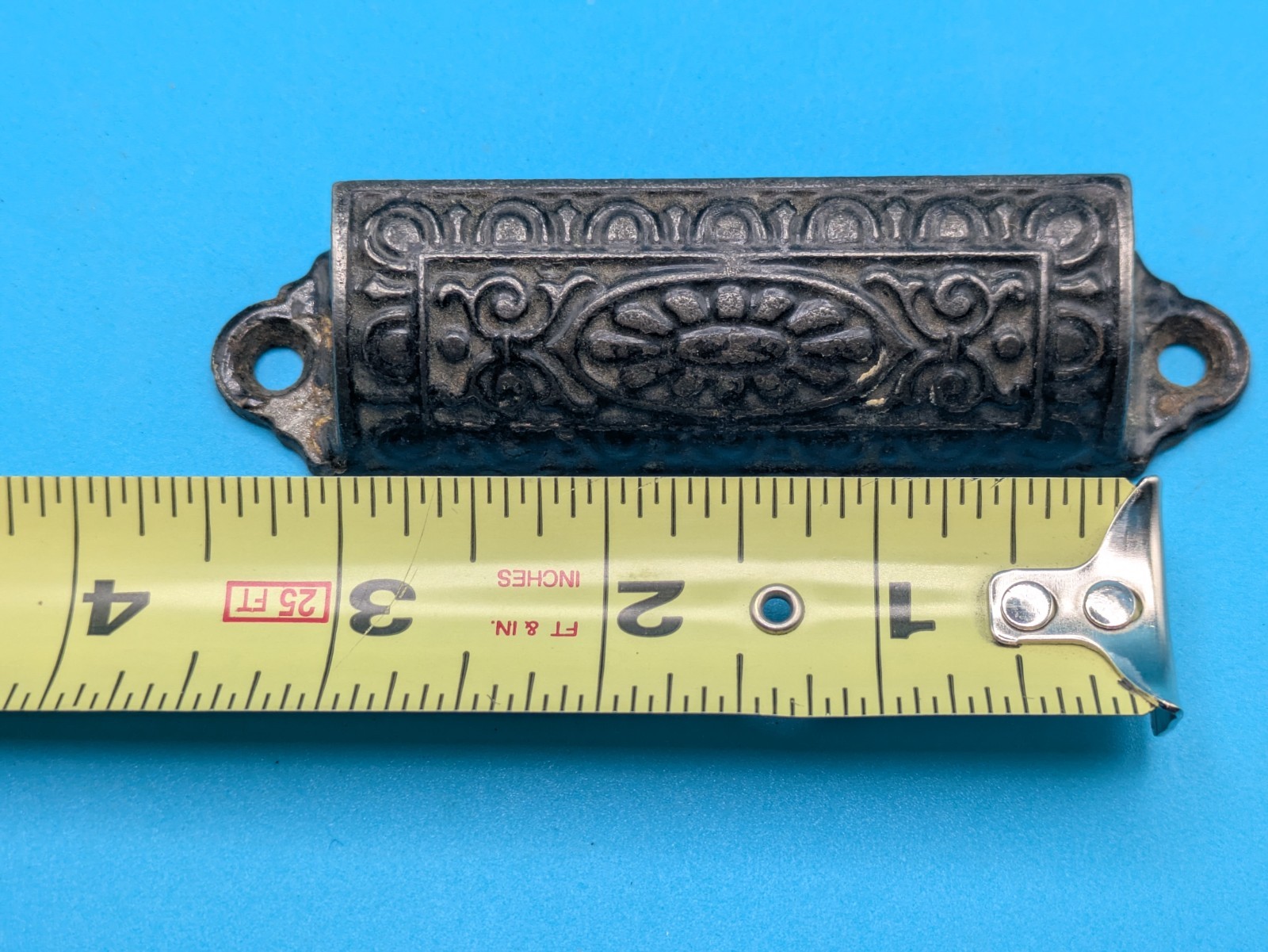 Antique Vintage Victorian Ornate Cast Iron Bin Drawer Pulls Lot Of 7