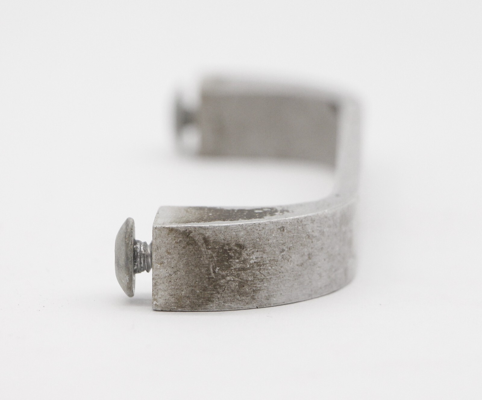 Vintage 4.5 in. Modern Brushed Aluminum Bridge Drawer Pull