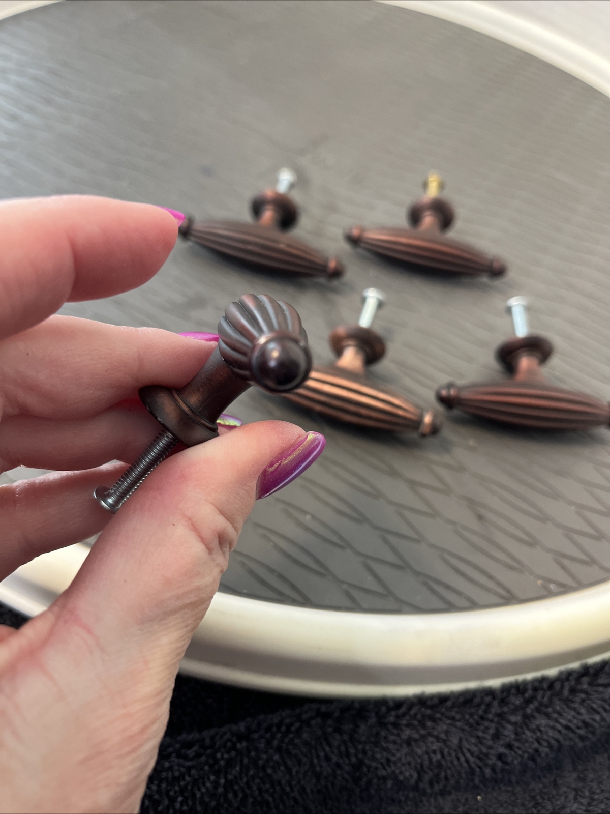 Metal (brown Rust Color) Furniture Knobs Pulls 2”.5” Set Of 5