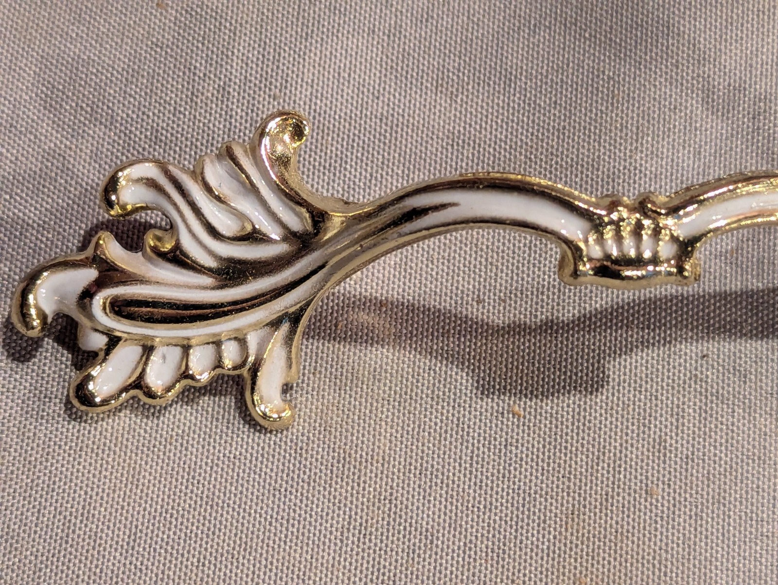 6 Vintage MCM Ajax Drawer Pulls Handles Scroll White Gold Ornate Hardware 990