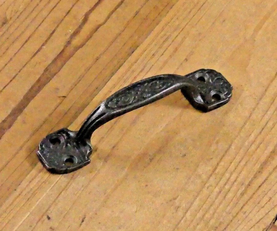 25 Small Drawer Pulls 4 1/4″ Window Antique Vintage Style Ornate Cast Iron Grasp
