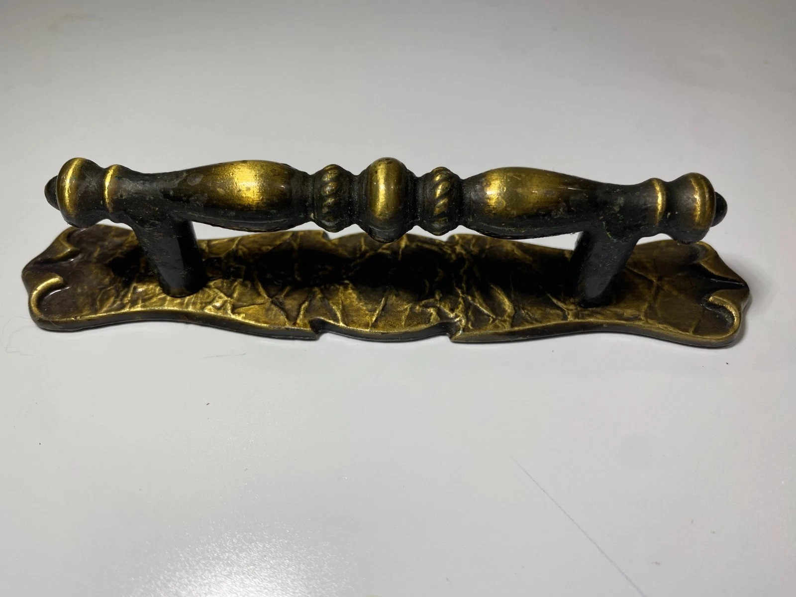 Vintage Victorian Style Cabinet Drawer Pull Handle Lot of 42 Bronze Gold Tone…