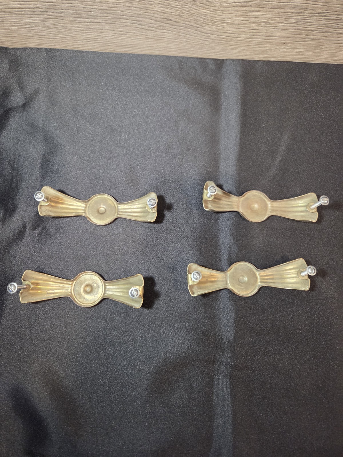 Antique Art Deco Bridge Drawer Pull (Set of 4)