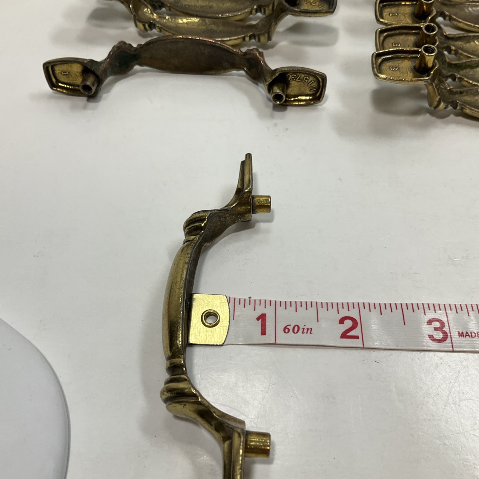 Keeler Brothers Corp. (KBC) 35 Pc. Vintage 1994 brass drawer pulls #N15736 Lot