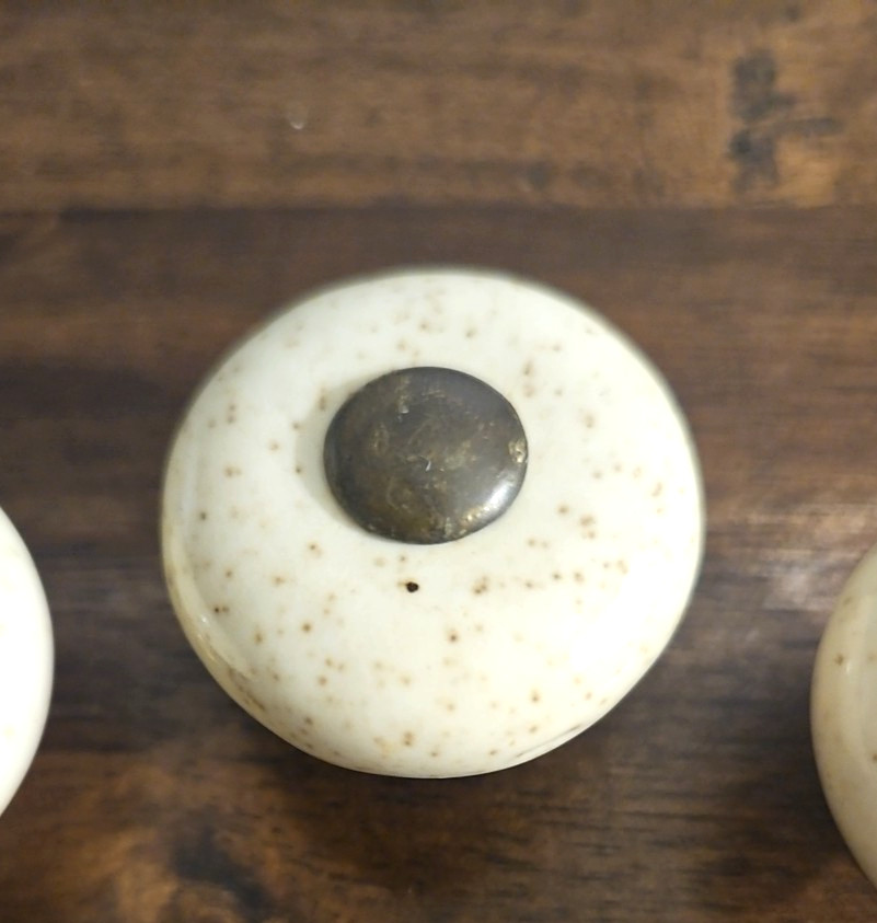 Vintage Beige Speckled Round Porcelain Drawer Cabinet Pull Hardware Lot Of 3
