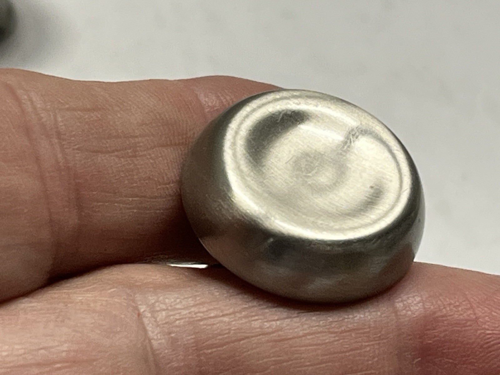 Vintage Lot (5) NOS Heavy Round Brushed Nickel ?? Fixed Drawer/Cabinet Knobs