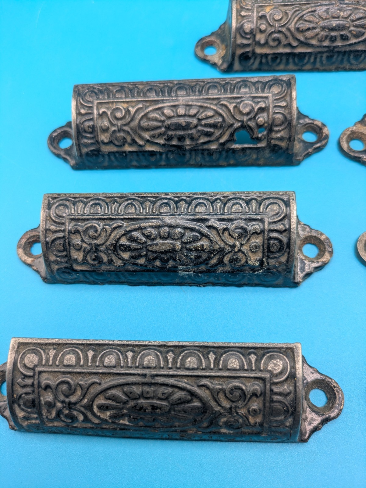 Antique Vintage Victorian Ornate Cast Iron Bin Drawer Pulls Lot Of 7