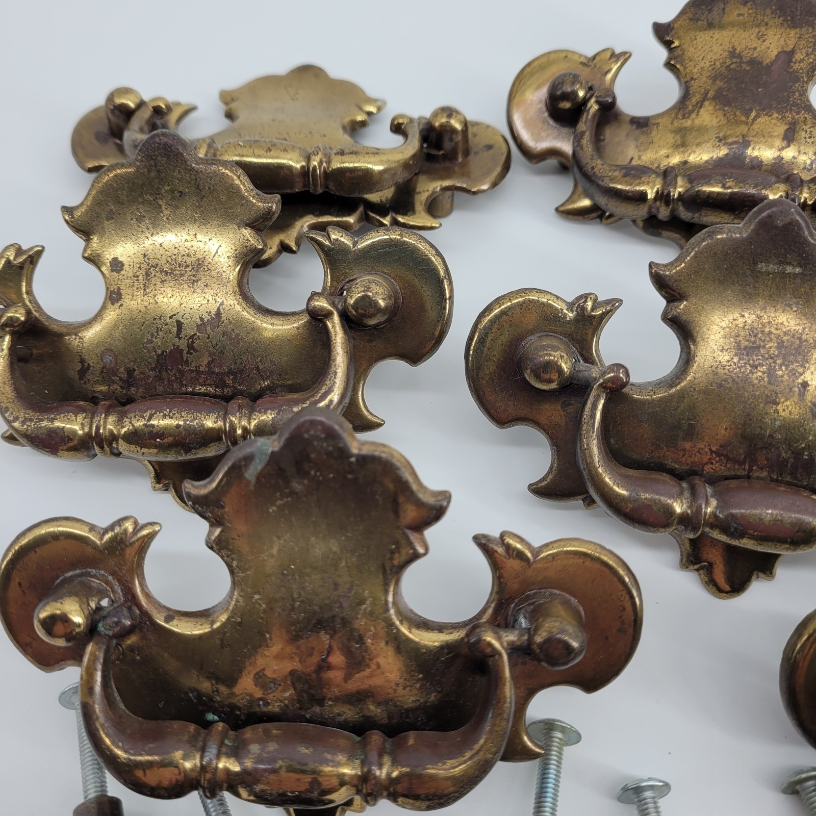 Vintage 1985 Brass Batwing Drawer Pulls and Knobs Set of 16 Chippendale 3″ Hole