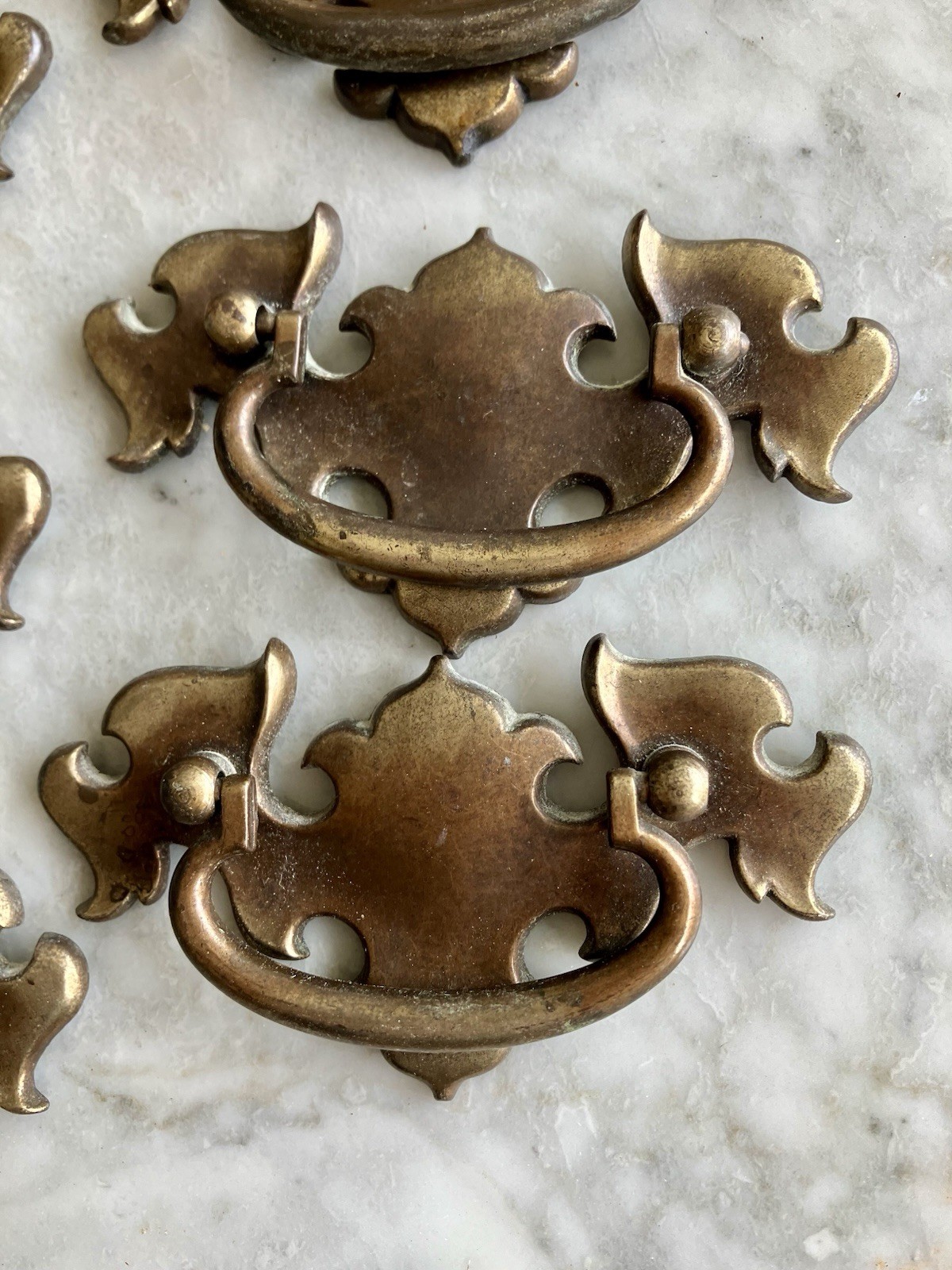 Vintage KBC Keeler Brass Batwing Chippendale Style Drawer Pulls K12997 Lot Of 17