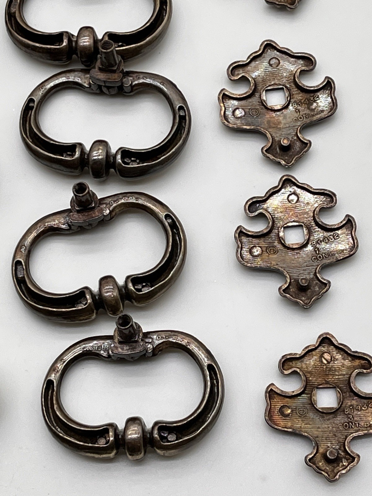 Set 22 Vtg Brass Chippendale Batwing Drawer Pulls Bail Handles & 6 Ring Pulls