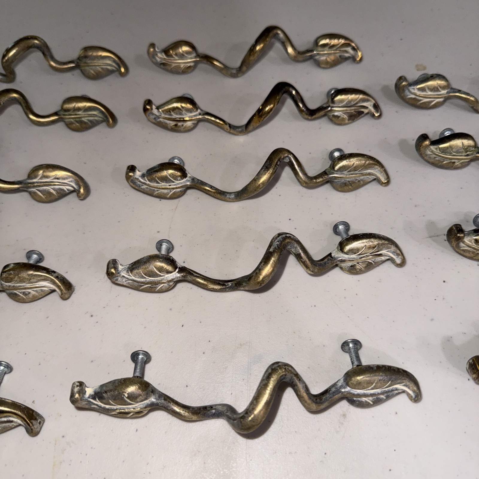 Set of 14 KBC Keeler Brass 45966 Leaf Vine Cabinet Drawer Pulls 3-3/4″ CTC