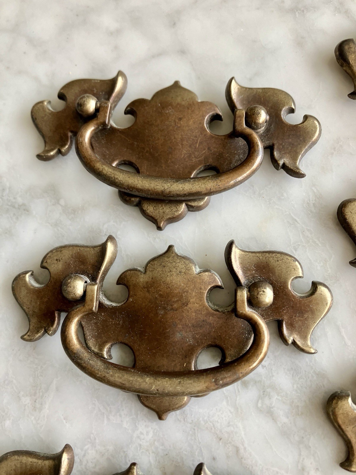 Vintage KBC Keeler Brass Batwing Chippendale Style Drawer Pulls K12997 Lot Of 17