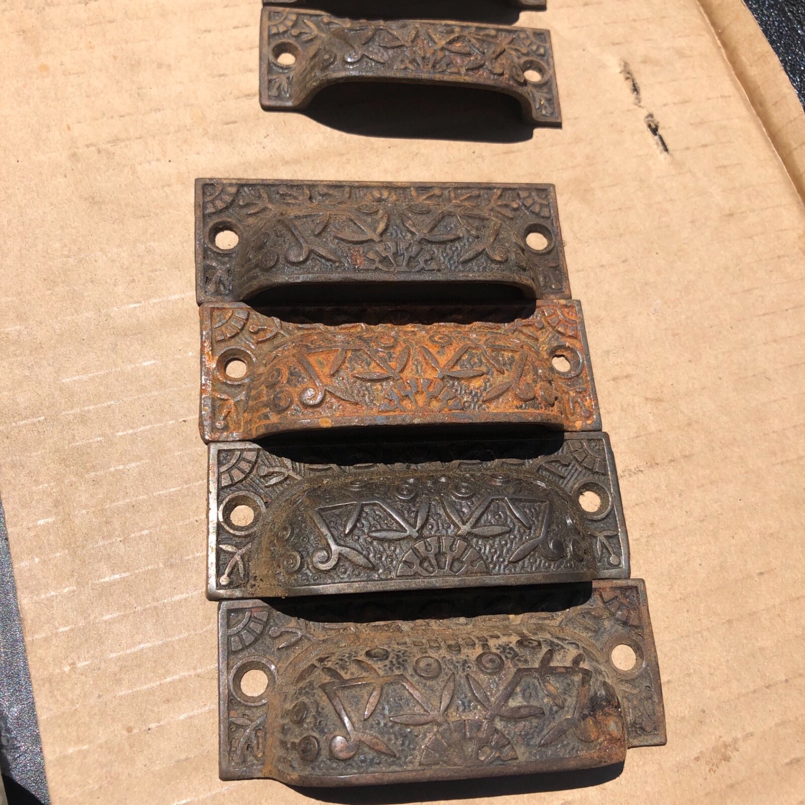 Pretty set 7 c1870 matching authentic VICTORIAN cabinet pull hardware 3 sizes