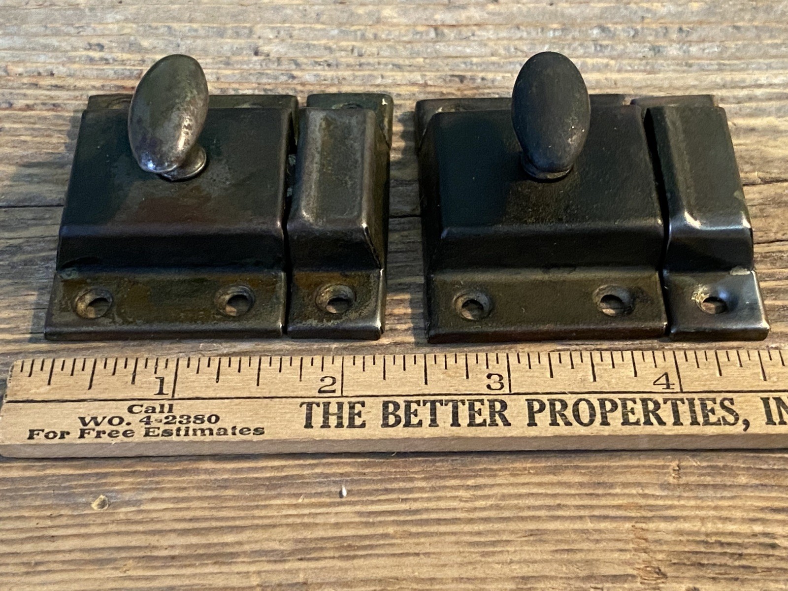 Vtg LOT of 8 Cabinet Cupboard Door Latch Closures & Keepers Twist Knob ALL Work!