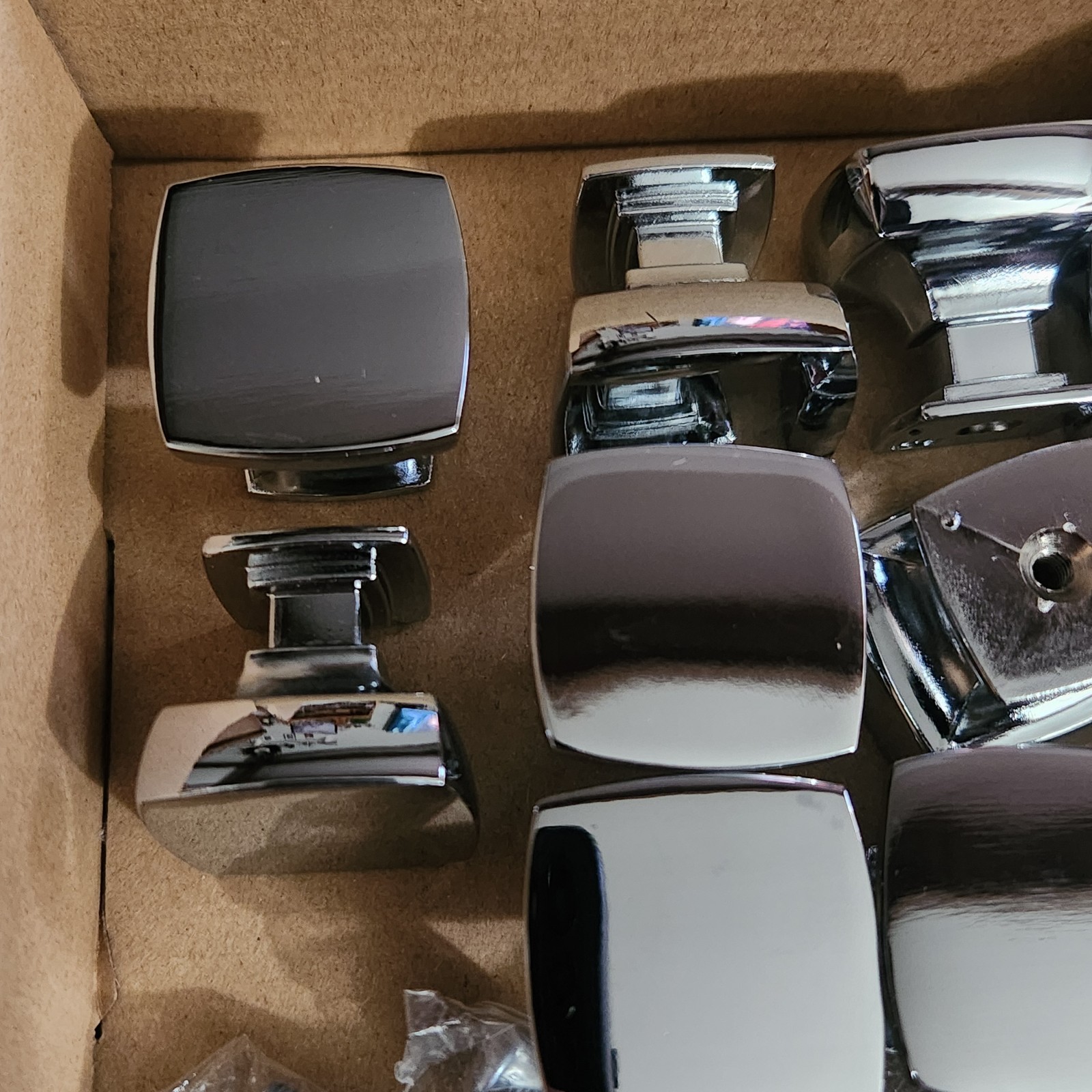 Lot Of 10 Chrome Square Knobs/Pulls With Screws 1-1/8″ Square 1″ Long