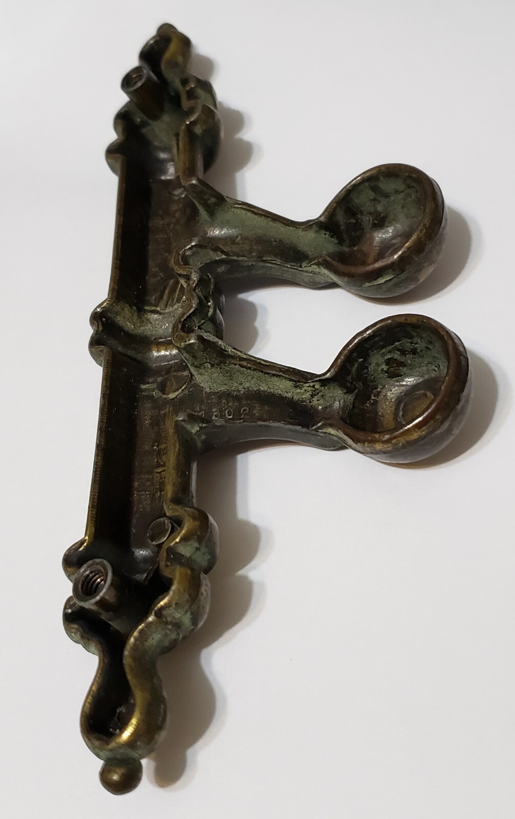 8 VTG Belwith Spindle Brass Drawer Pulls w/ Finger Cups 4″ Post Mounts 6″Long