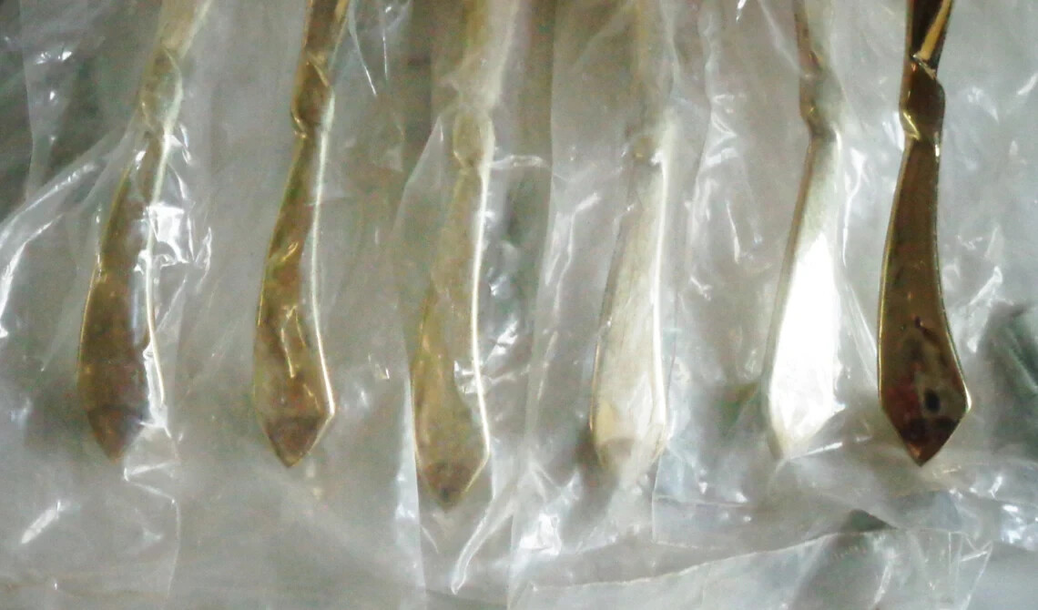 12 “Tessell” Gold Bowtie Cabinet Door Drawer Pull Handles – Vintage 4 1/2 inch