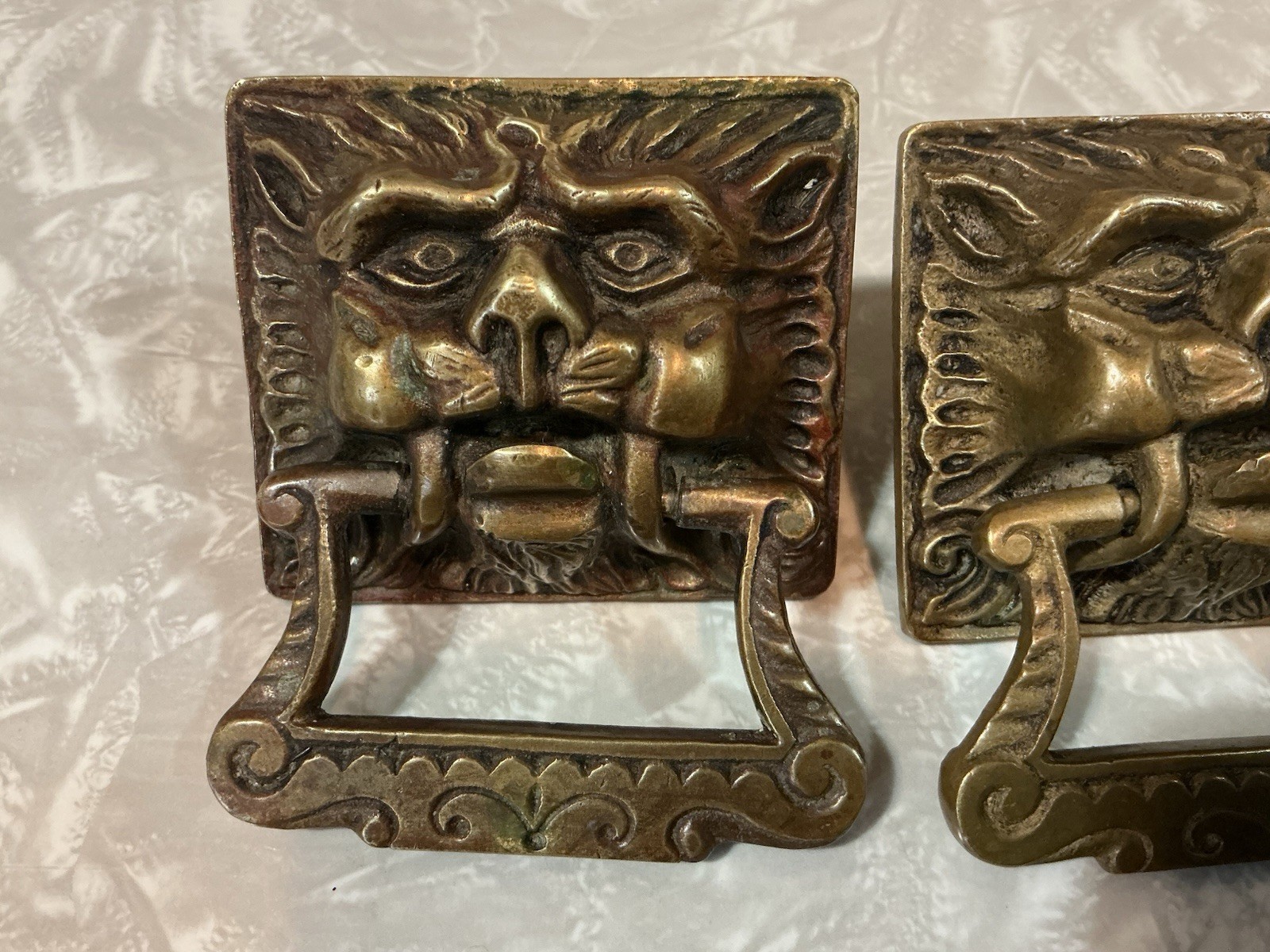 FANCY VICTORIAN LION “OLD MAN WINTER” BRONZE OLD Original Priced per pull