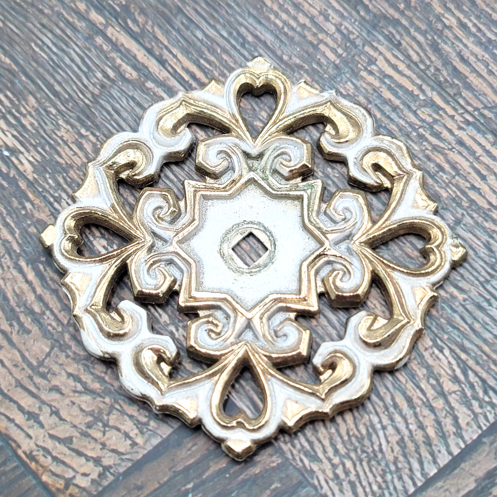 Vintage Provincial Back Plate Ornate Gold & White