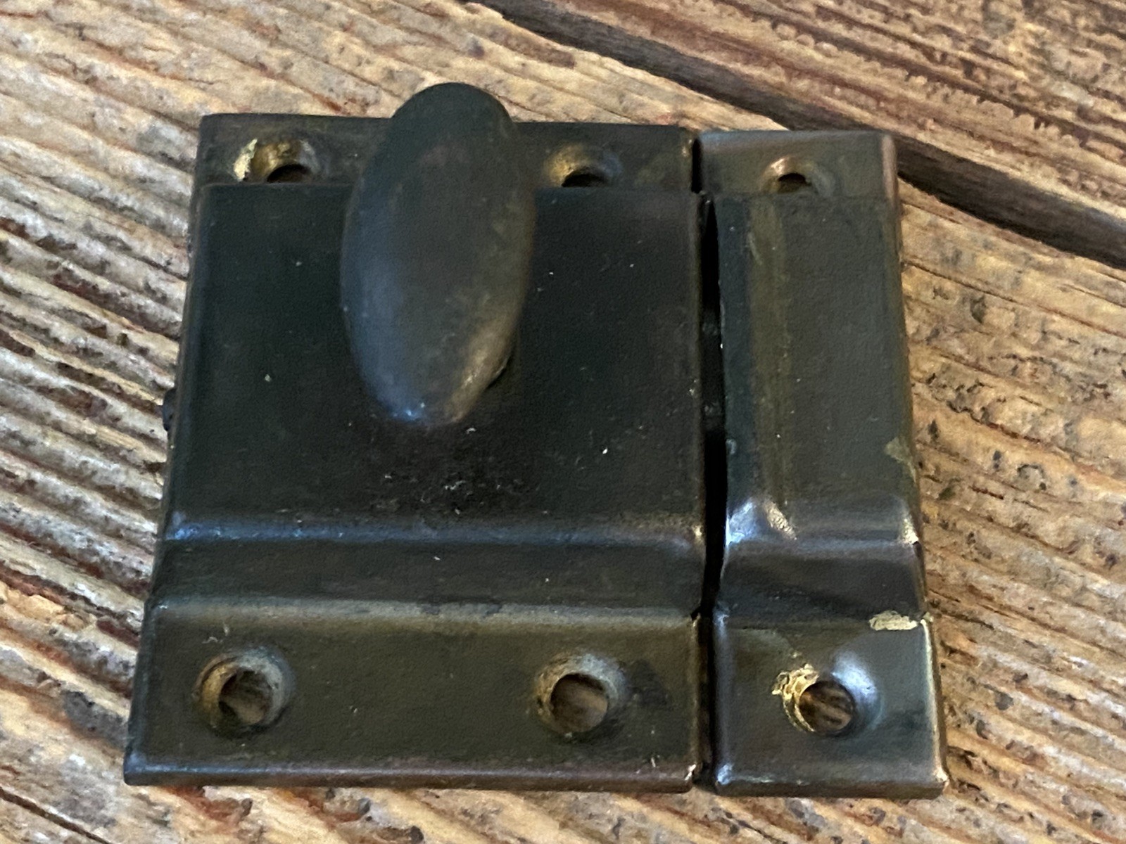 Vtg LOT of 8 Cabinet Cupboard Door Latch Closures & Keepers Twist Knob ALL Work!