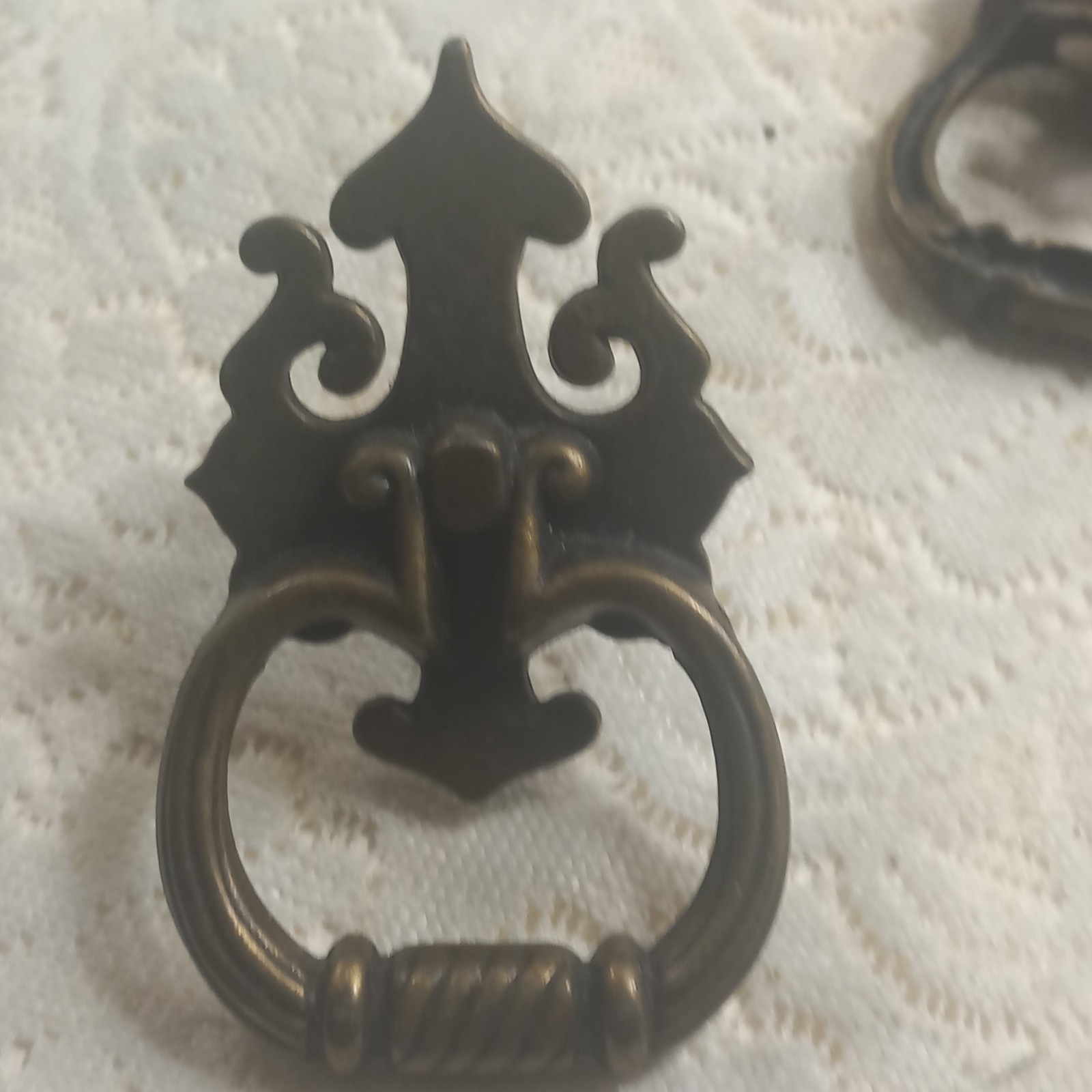 5 National Lock Co Spade Tip Colonial Drop Ring Bail Drawer Pulls 4.5″ Vintage