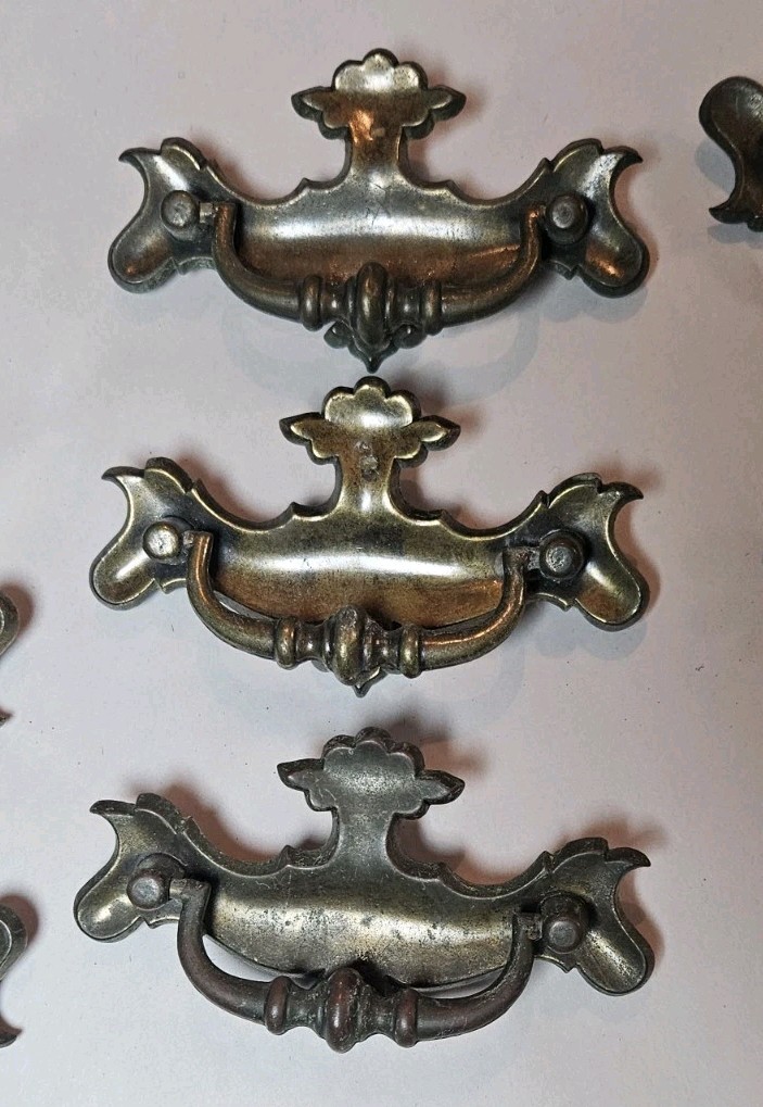 Vintage Keeler Brass Co KBC P2308 Chippendale Bail Pulls 2-1/4″ Center Set of 7