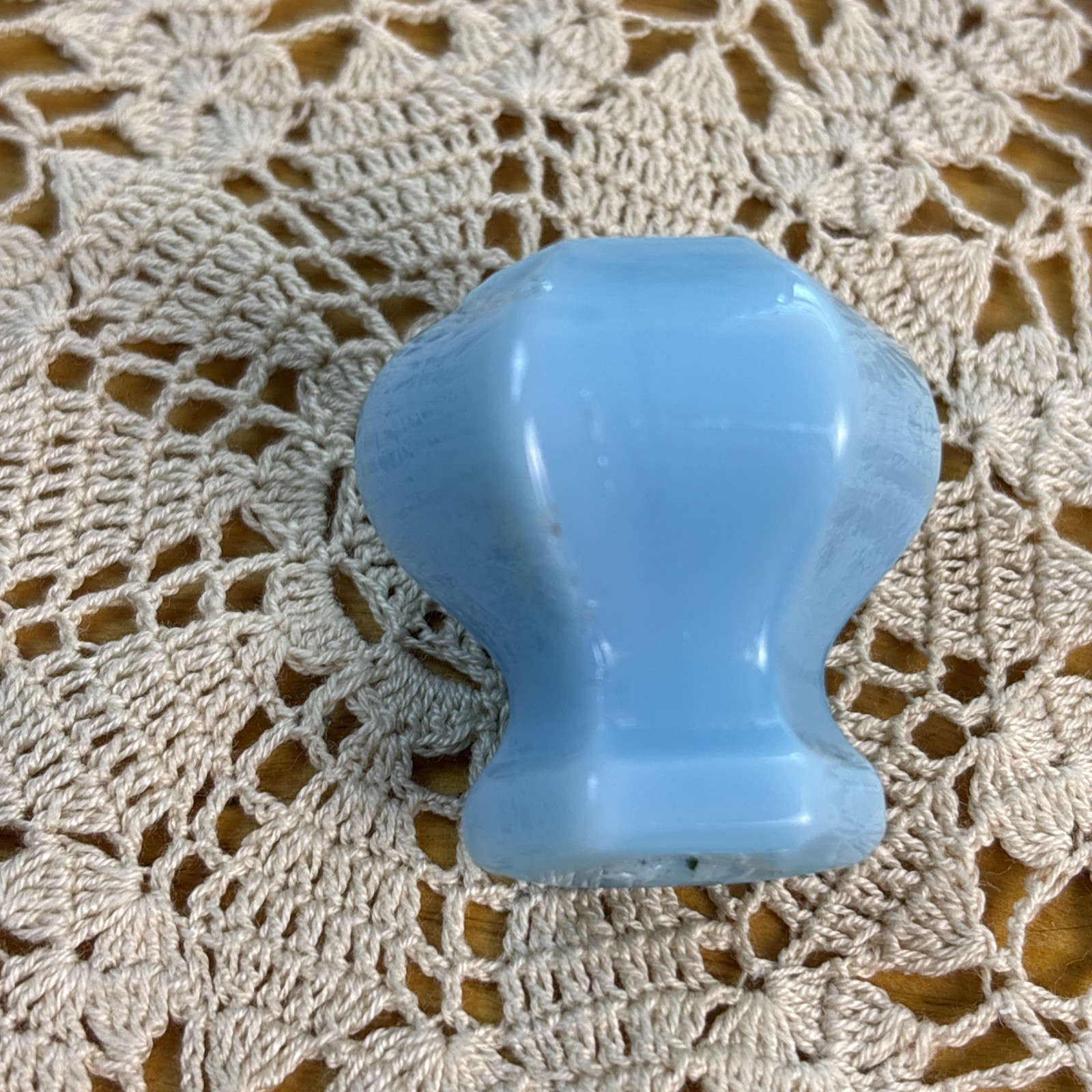 UNUSUAL RARE ROBIN BLUE ART DECO GLASS PULL ANTIQUE