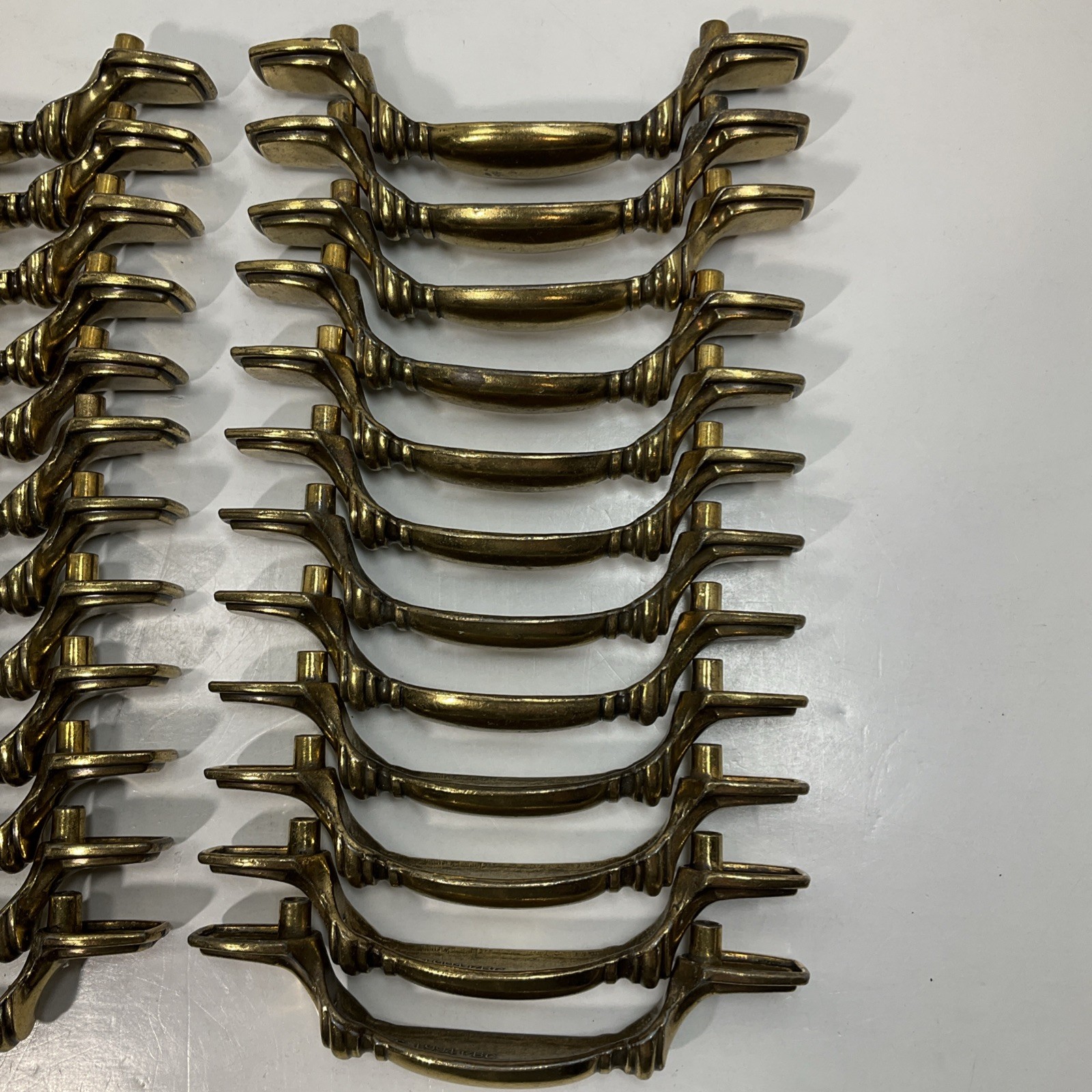 Keeler Brothers Corp. (KBC) 35 Pc. Vintage 1994 brass drawer pulls #N15736 Lot