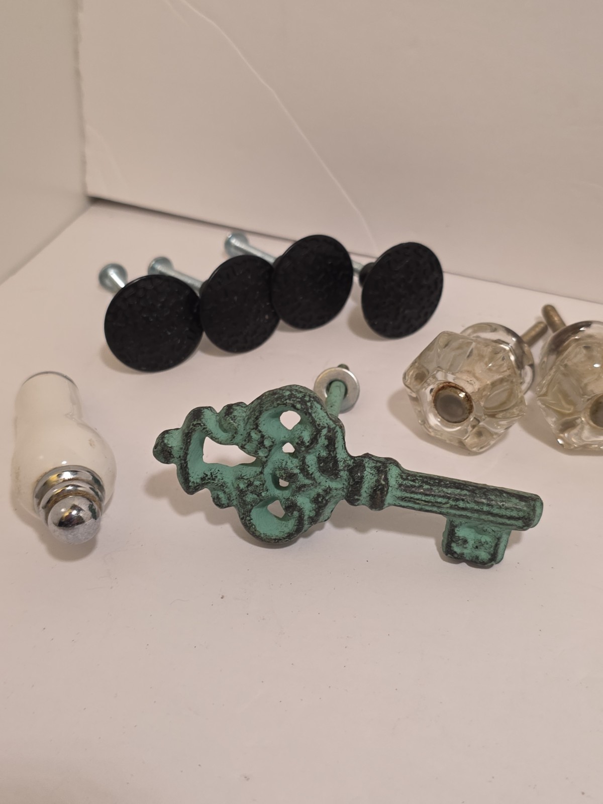 Vintage Lot Of 22 Mixed Drawer Pull Knobs Various Sizes Shapes & Materials