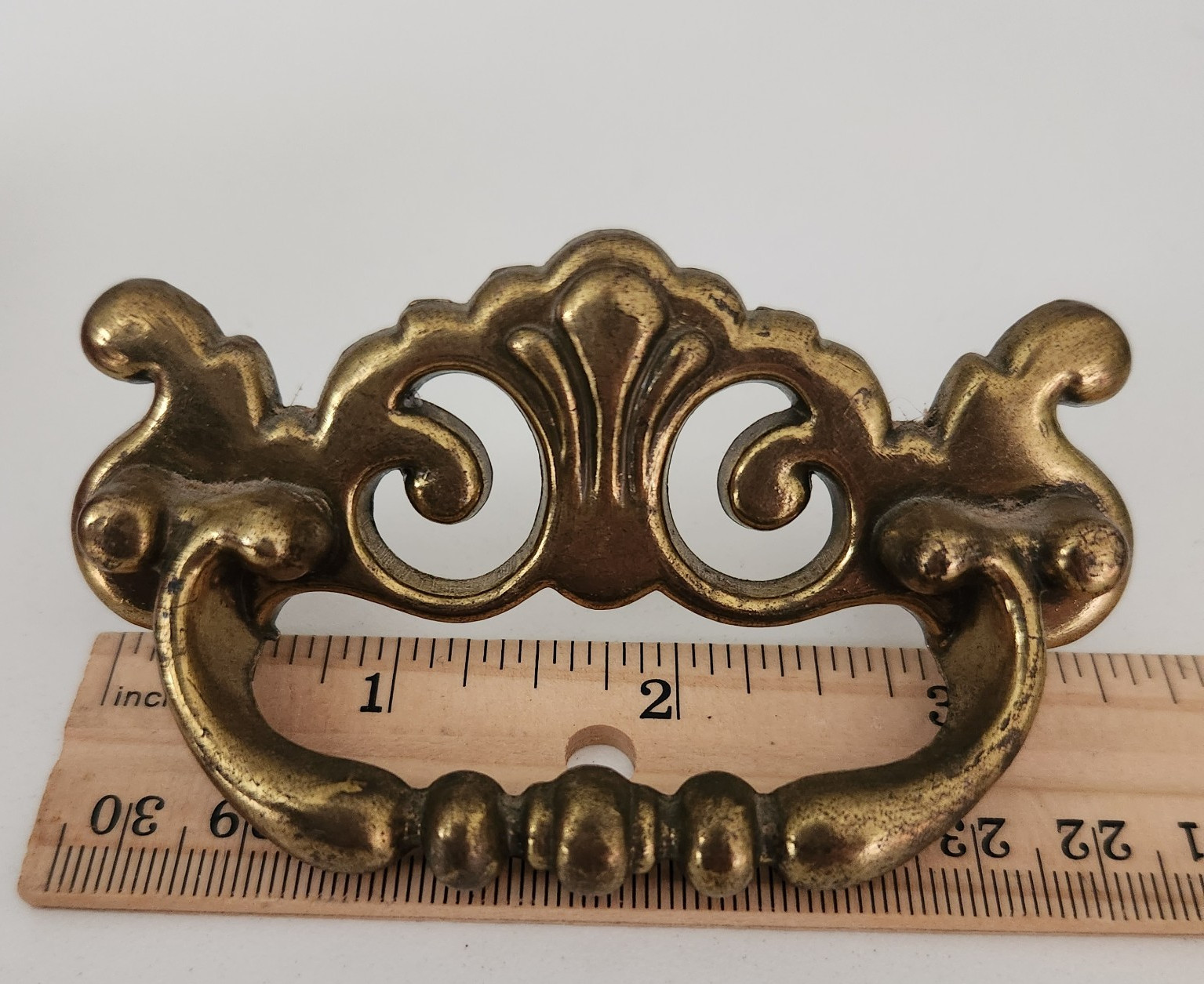 6 Vintage Drawer Pulls Brass Chippendale Bat Wing Floral CH 3056 Canada Fixed