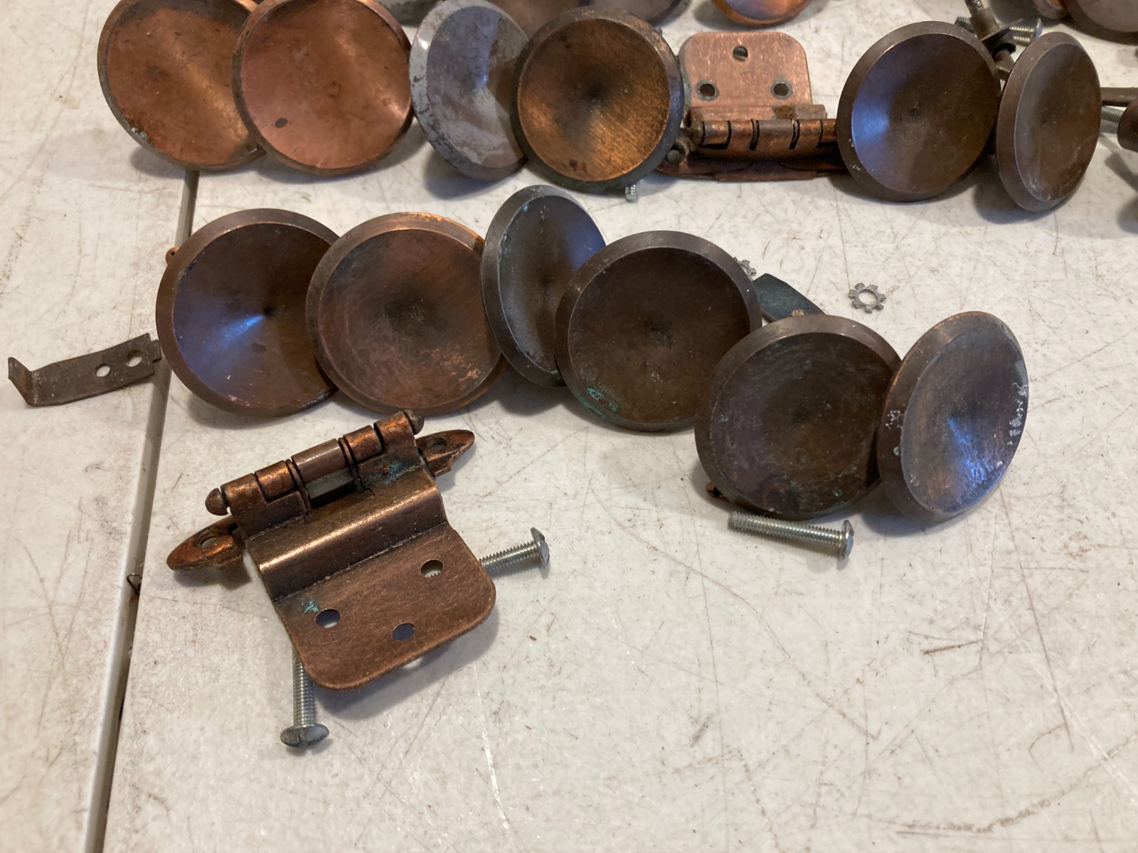 Vtg Amerock RDCA 1960 Bronze Copper Floral Knobs Pulls French Provincial 28+ pcs