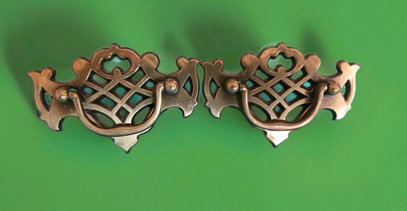 Keeler Brass Co KBC Drawer Handles Pulls Chippendale Batwing Lot of 2 READ
