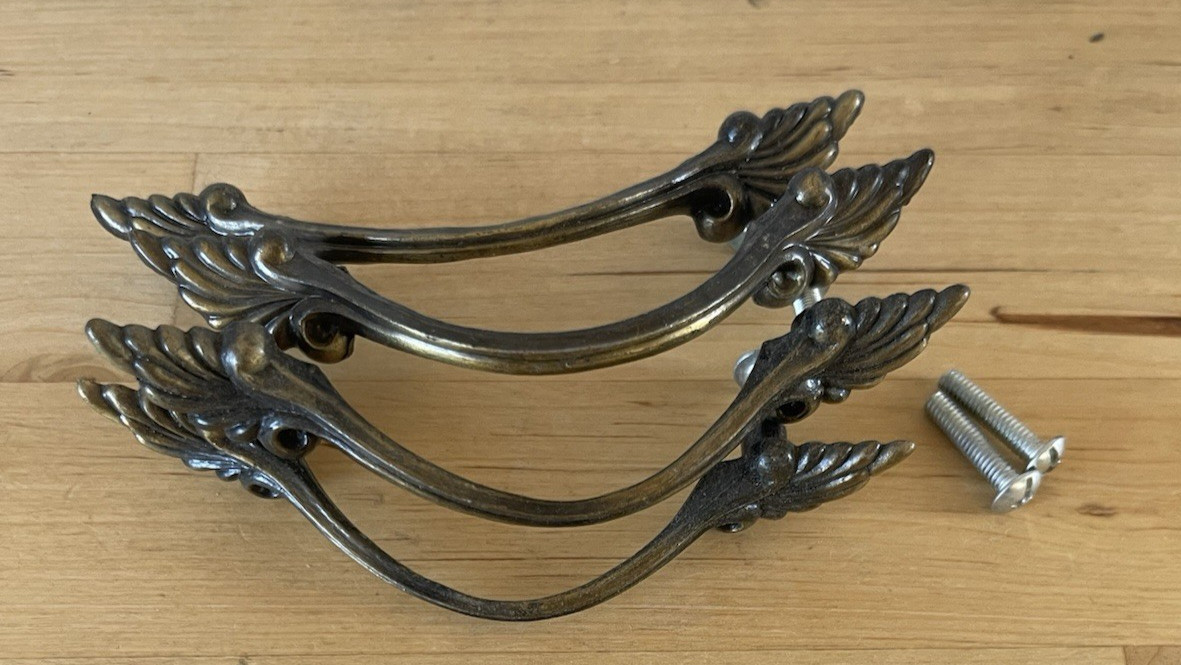 Set of 4 Brass French Provincial Leaf Design Arched Cabinet Drawer Pulls 3″