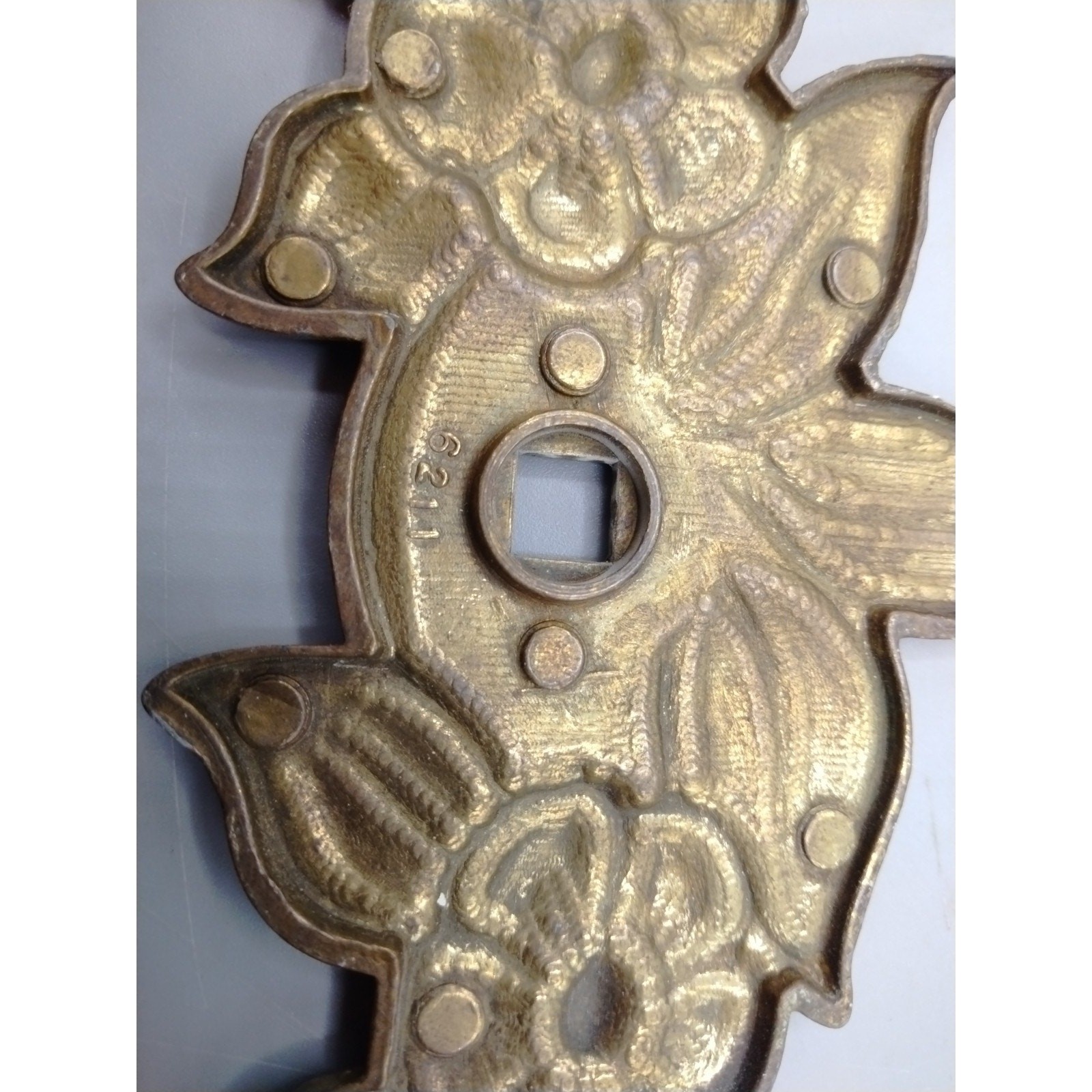 5 Vintage Flower Brass Flower Drawer Door Pull Back Plate