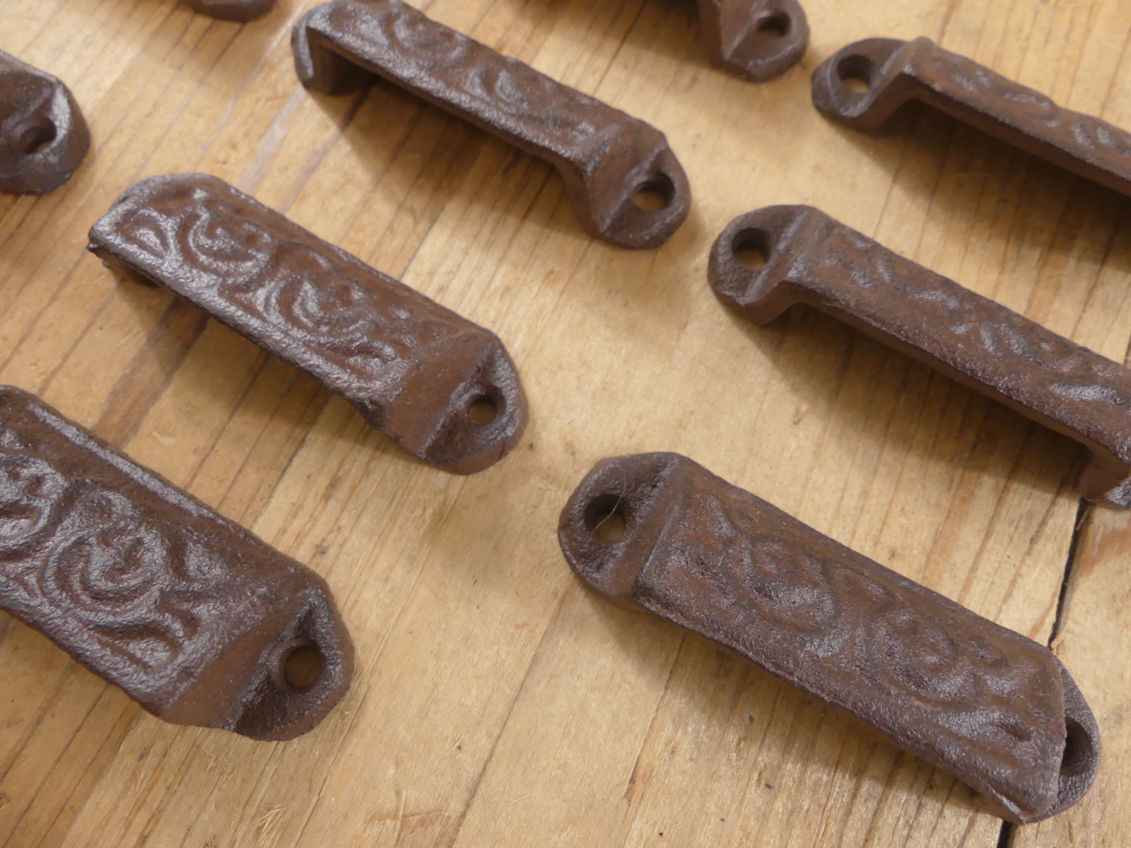 10 CAST IRON BROWN ORNATE PULLS DRAWER CABINET BIN HANDLES RUSTIC VINTAGE ORNATE