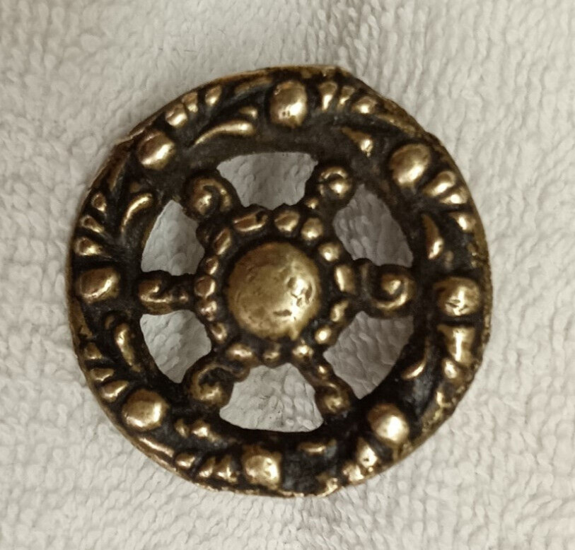ANTIQUE HEAVY BRASS ROUND DRAWER, DOOR,DESK,BIN PULL /KNOB, 1 1/2 IN. DIAMETER