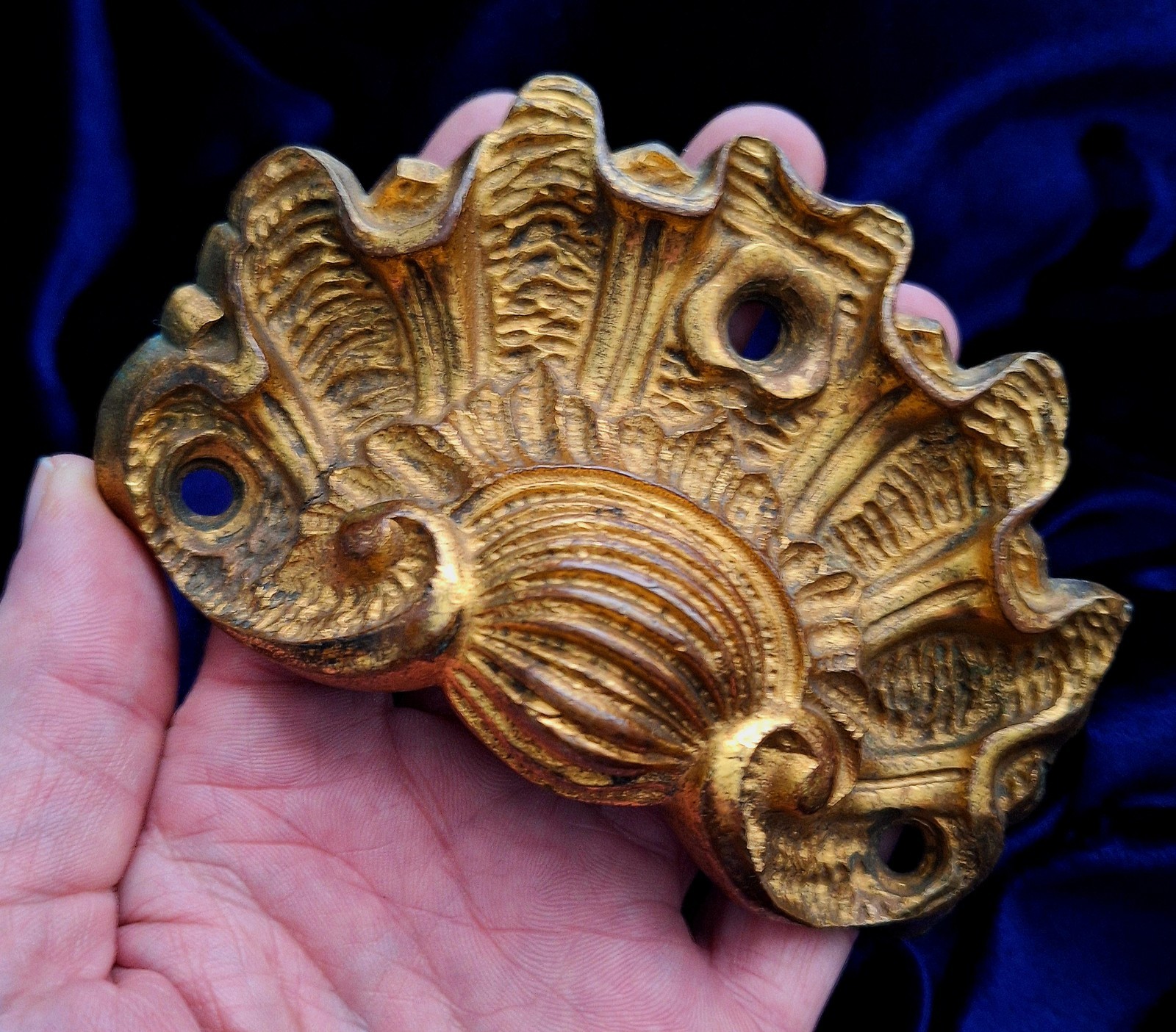 Gold Gilt Bronze Drawer Cupboard Pulls Clam Shell Antique French Quality Cast