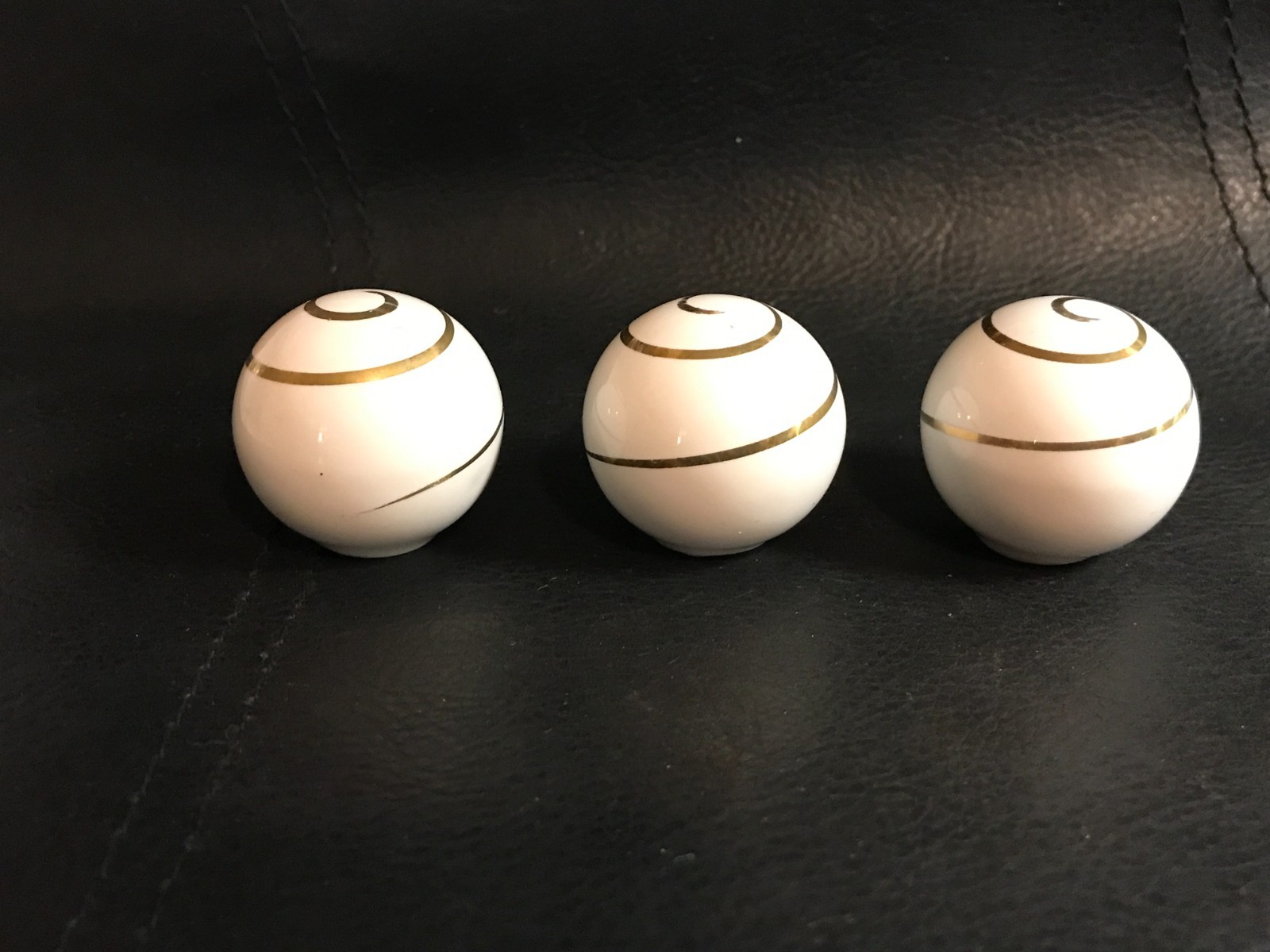 Used Vintage Lot of 3 White Ceramic w/ Gold Swirl Drawer Cabinet 1.25″ Knob