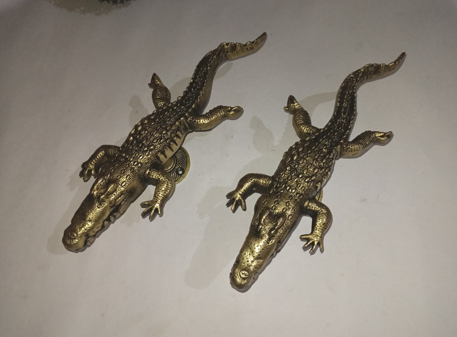 Crocodile Door Handle Round Base Brass Wild Theme Home Door Decor Pull GTX