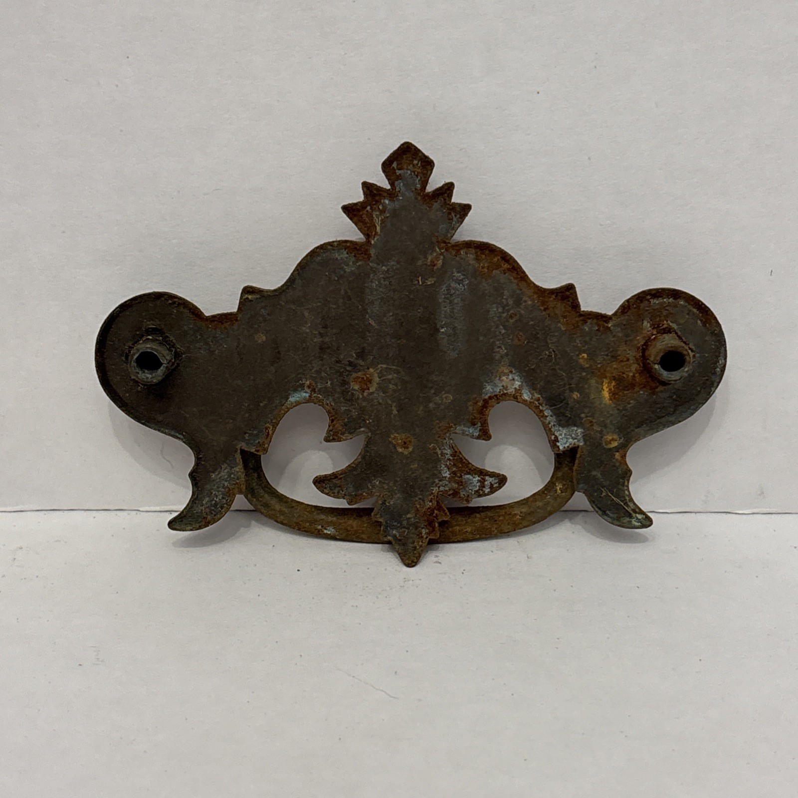 Vintage Chippendale Batwing Drawer Pull 3″ Screw Centers 3.5″ Handle Brass