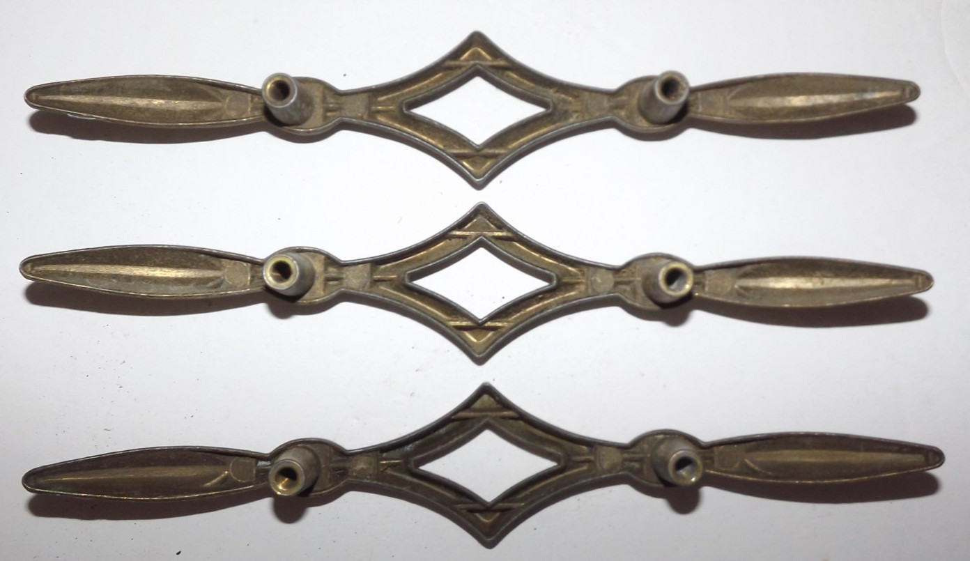 Vtg Lot 22 Drawer Pulls Backplates Salvage Rusty Brass Metal Repurpose Restore