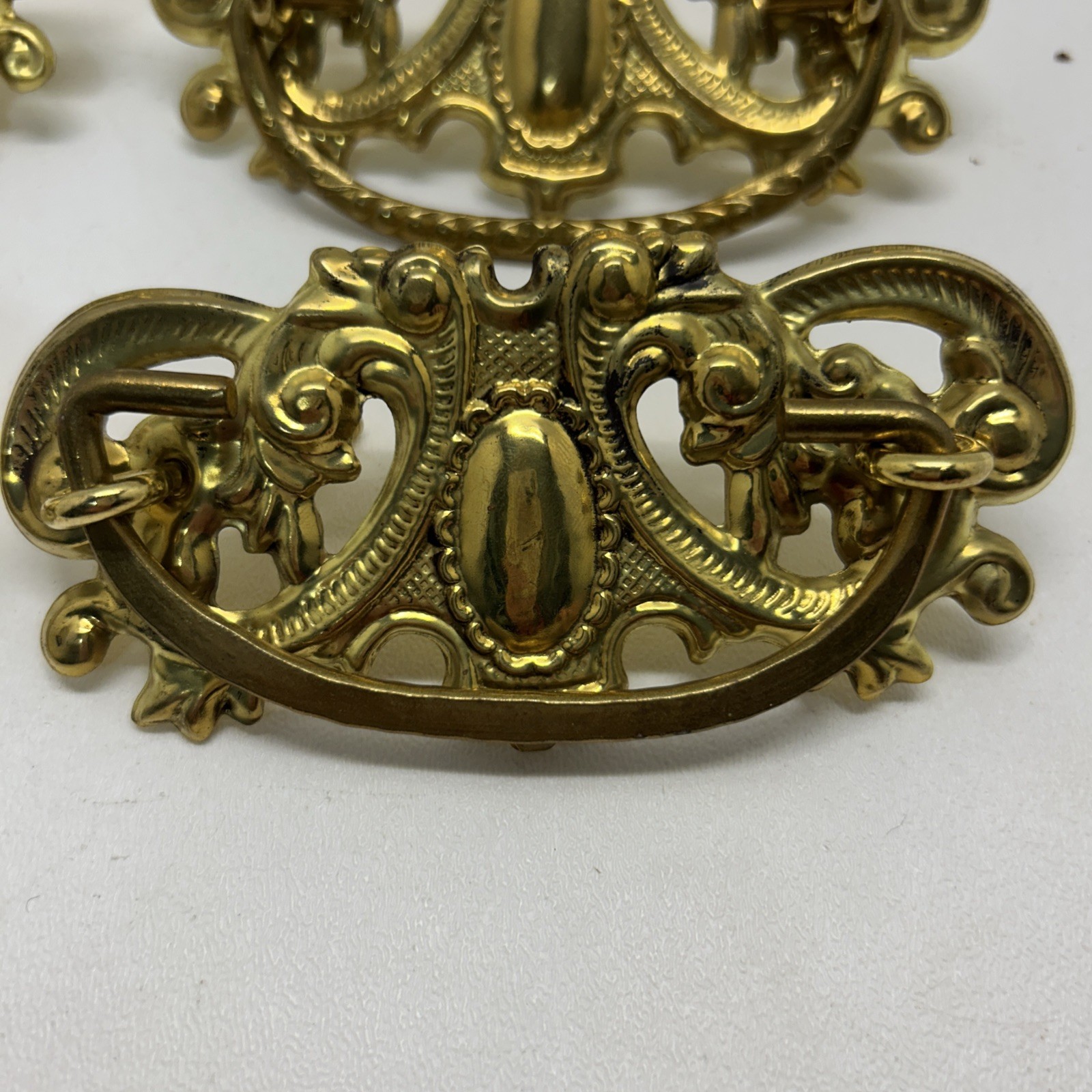 4 Vintage Ornate Gold Tone Brass Handles Drawer Dresser Pulls Furniture Hardware