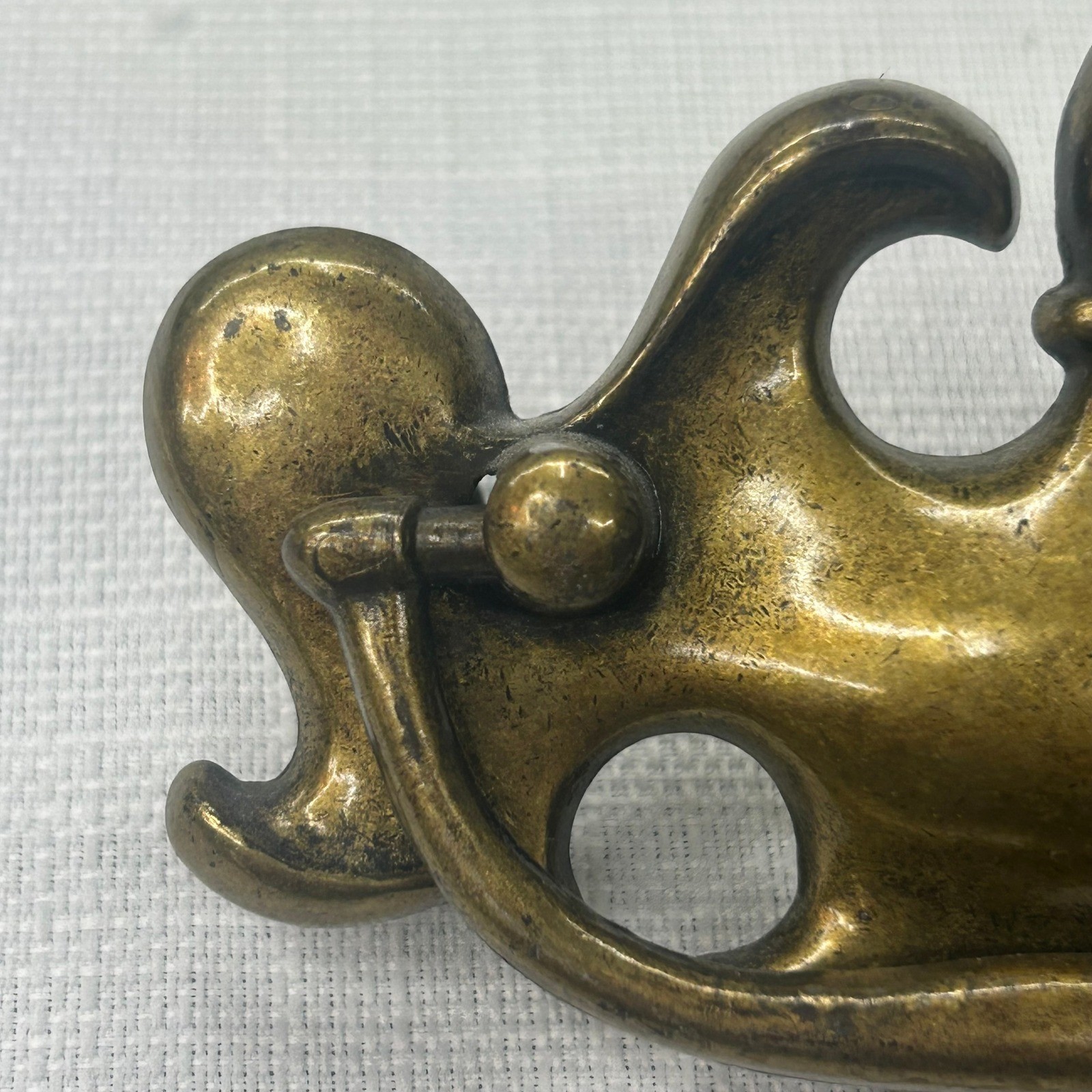 Set of 6 Vintage Chippendale Batwing Brass Drawer Pulls Cabinet Dresser Handles