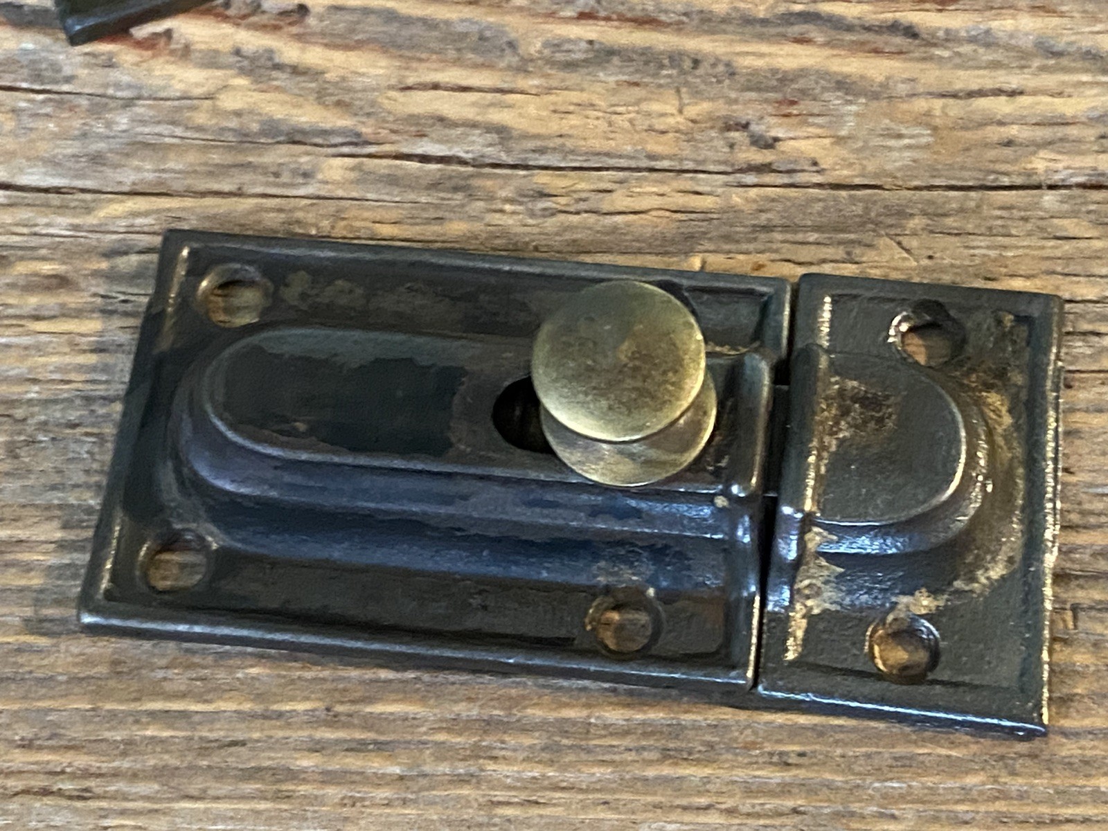 Vtg LOT of 8 Cabinet Cupboard Door Latch Closures & Keepers Twist Knob ALL Work!