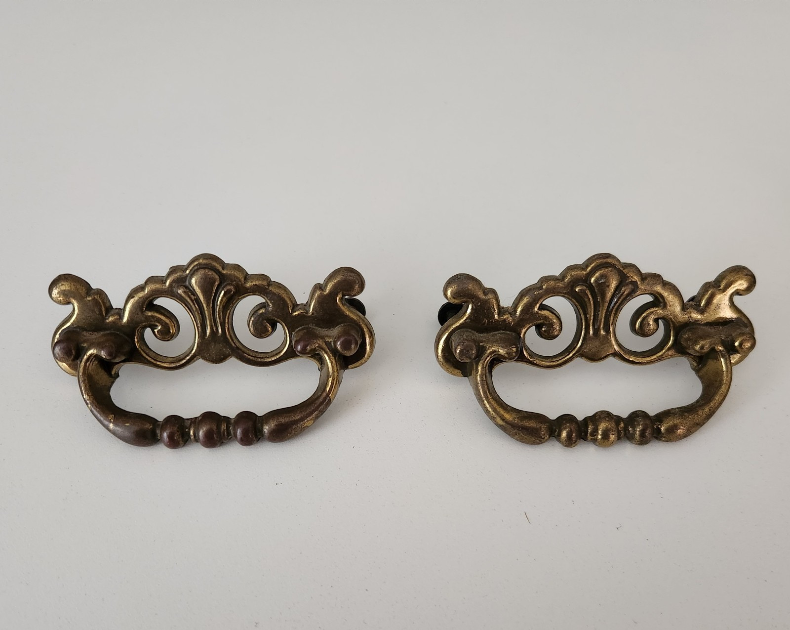 6 Vintage Drawer Pulls Brass Chippendale Bat Wing Floral CH 3056 Canada Fixed
