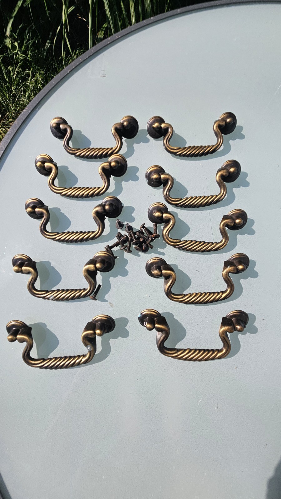 Vintage Bronze Tone Metal Rope-Style Bail Drawer Pull KI Inc 1998 CH3370 Canada