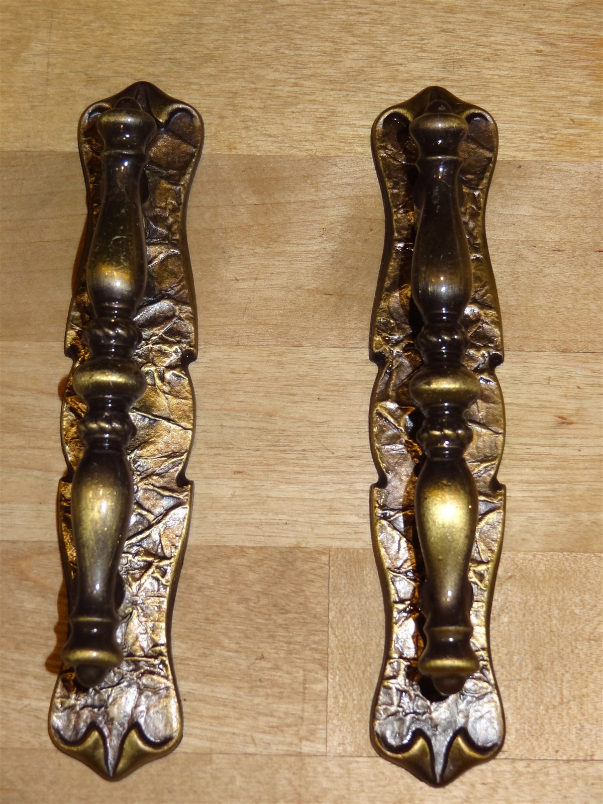 5 Vintage AMEROCK Carriage House Antique English Drawer / Cabinet Pulls