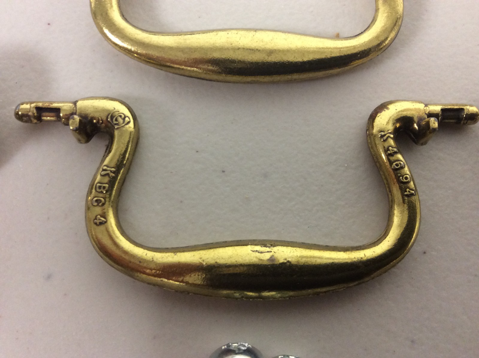 Vintage Keeler Brass Co. Solid Brass Drop Pull & Beaded Rossetts 3″ Center Pair