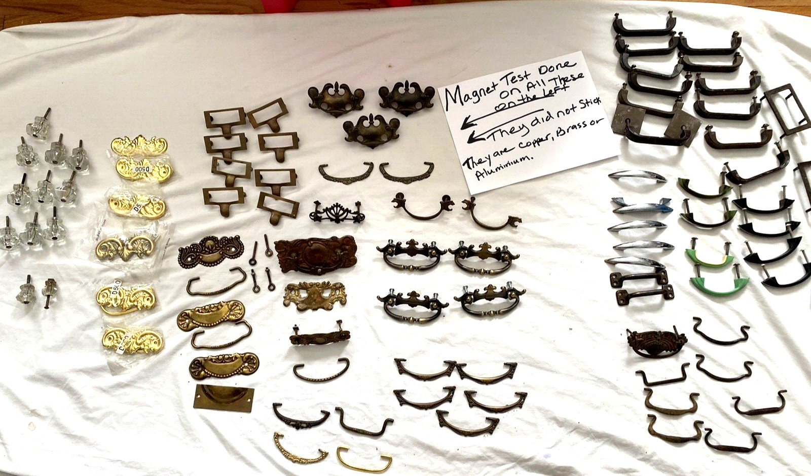 VINTAGE/MODERN DRAWER CABINET KNOBS PULLS & ACCESSORIES-MIXED LOT OF 141
