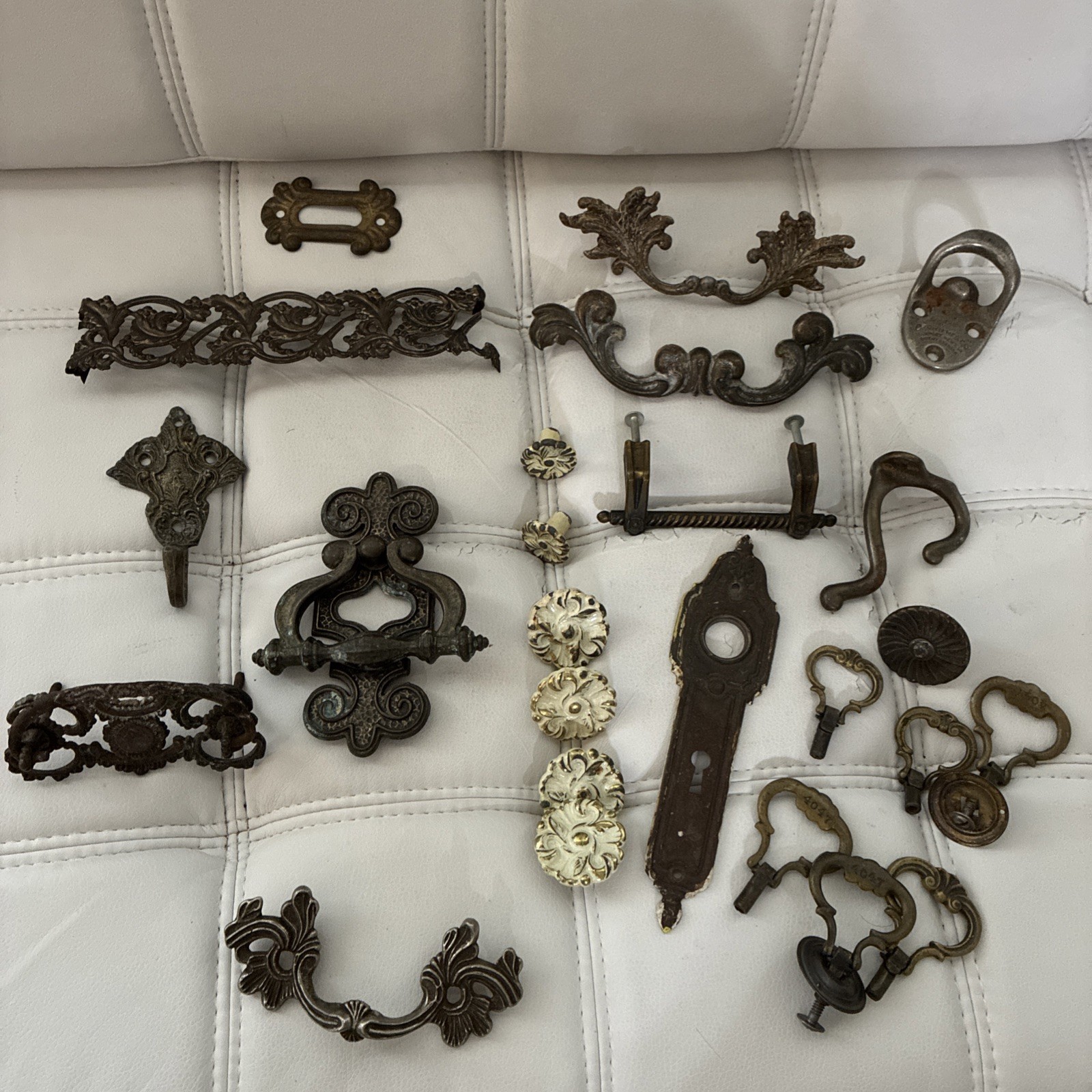Vintage Brass Metal Hardware Lot Door Knocker Drawer Pulls Cabinet Etc. Antique